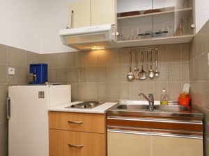 23928555-Ferienwohnung-4-Jadranovo-300x225-4