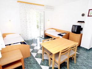 23928542-Ferienwohnung-4-Jadranovo-300x225-1