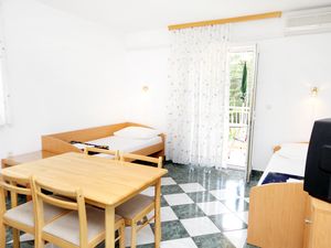 23928542-Ferienwohnung-4-Jadranovo-300x225-2