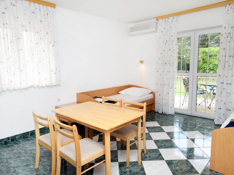 23928541-Ferienwohnung-4-Jadranovo-800x600-2