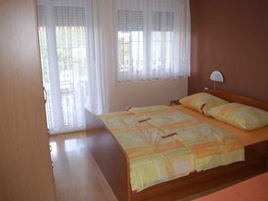 23769026-Ferienwohnung-5-Jadranovo-300x225-3