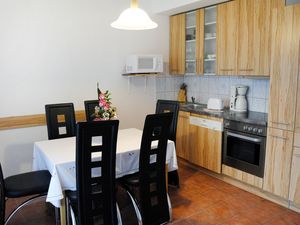 23928408-Ferienwohnung-5-Jadranovo-300x225-3