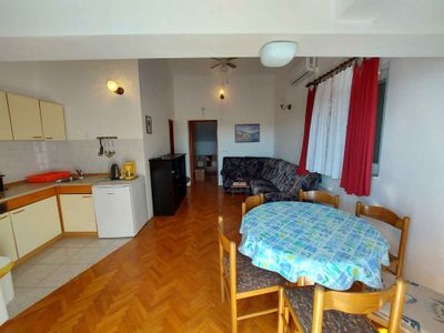 Ferienwohnung für 4 Personen (50 m²) in Jadranovo 1/10