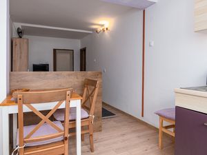 23332598-Ferienwohnung-2-Jadranovo-300x225-1