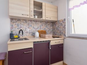 23332598-Ferienwohnung-2-Jadranovo-300x225-3