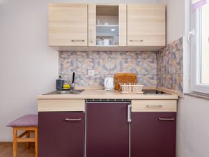 23332598-Ferienwohnung-2-Jadranovo-300x225-4