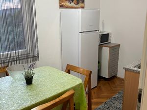 24028527-Ferienwohnung-4-Jadranovo-300x225-3