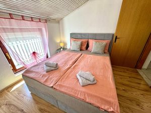 24050947-Ferienwohnung-4-Jadranovo-300x225-1