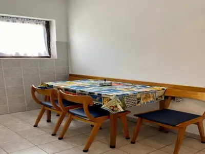DiningRoom