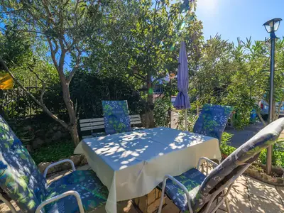 Ferienwohnung für 4 Personen (40 m²) in Jadranovo 8/10