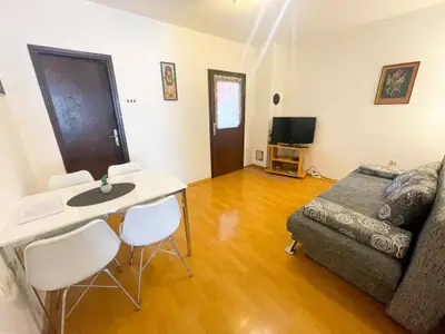 Ferienwohnung für 4 Personen (40 m²) in Jadranovo 6/10