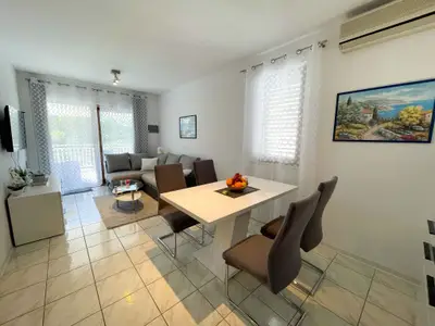 Ferienwohnung für 4 Personen (45 m²) in Jadranovo 6/10