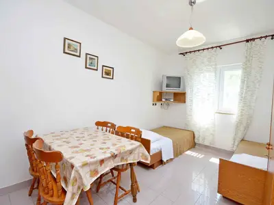 Ferienwohnung für 4 Personen (40 m²) in Jadrtovac 6/10