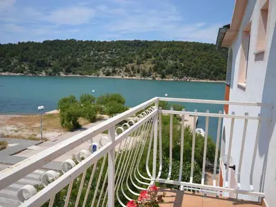 Ferienwohnung für 4 Personen (45 m²) in Jadrtovac 8/10