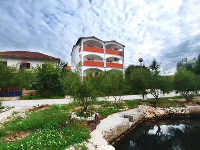 Ferienwohnung für 4 Personen (36 m²) in Jadrtovac 2/10