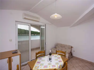 Ferienwohnung für 4 Personen (36 m²) in Jadrtovac 4/10