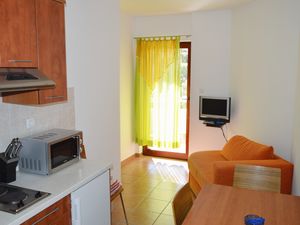 23927562-Ferienwohnung-4-Jakišnica-300x225-2