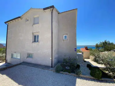 Ferienwohnung für 6 Personen (79 m²) in Maslenica 1/10
