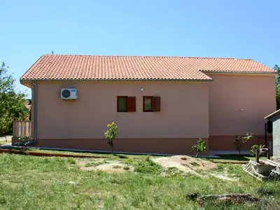 Ferienwohnung für 4 Personen in Jasenice 5/10