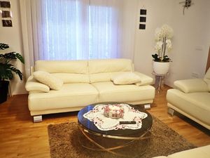 23365270-Ferienwohnung-6-Jasenice-300x225-5