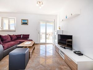 23387097-Ferienwohnung-6-Jasenice-300x225-3