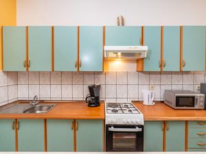 23744213-Ferienwohnung-4-Jasenice-300x225-3