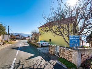 23744372-Ferienwohnung-2-Jasenice-300x225-4