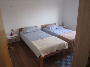 19359877-Ferienwohnung-6-Jasenice-300x225-5