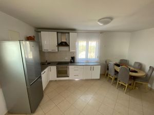 23931537-Ferienwohnung-6-Jasenice-300x225-4