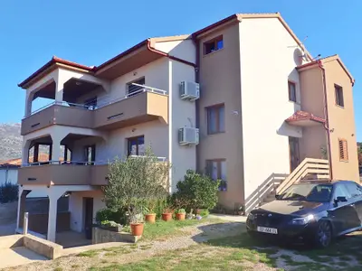 Ferienwohnung für 6 Personen (120 m²) in Jasenice 9/10