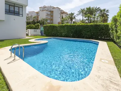 PoolOfHouse