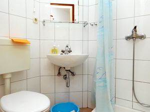 18321425-Ferienwohnung-2-Jelsa-300x225-4