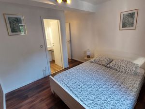 18364319-Ferienwohnung-6-Jelsa-300x225-5