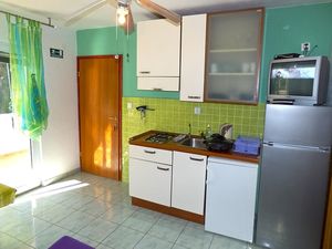 18520133-Ferienwohnung-5-Jelsa-300x225-3