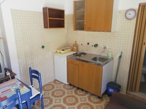 23476589-Ferienwohnung-2-Jelsa-300x225-2