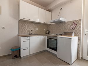 23916901-Ferienwohnung-2-Jelsa-300x225-3