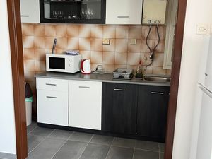 23925630-Ferienwohnung-6-Jelsa-300x225-2