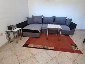 24014201-Ferienwohnung-4-Jelsa-300x225-2