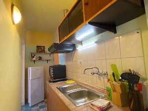 23930486-Ferienwohnung-4-Jelsa-300x225-4