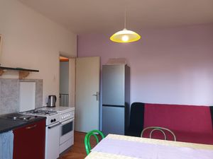 23927922-Ferienwohnung-4-Jelsa-300x225-5