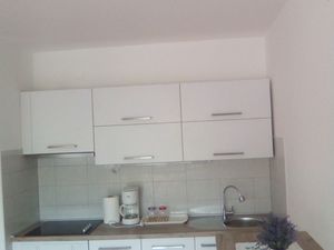 23931742-Ferienwohnung-4-Jelsa-300x225-2