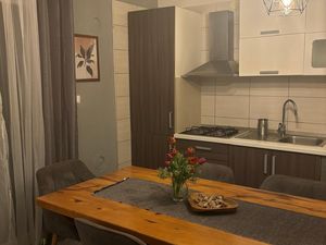 24029180-Ferienwohnung-6-Jelsa-300x225-5