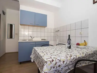 Ferienwohnung für 3 Personen (35 m²) in Jelsa 6/10