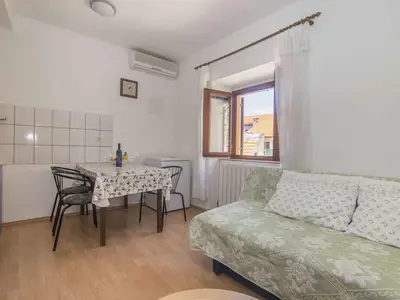 Ferienwohnung für 3 Personen (35 m²) in Jelsa 7/10