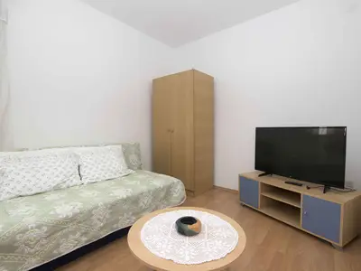 Ferienwohnung für 3 Personen (35 m²) in Jelsa 8/10