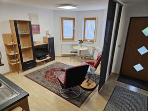 337585-Ferienwohnung-2-Jena-300x225-2