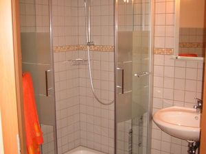 22276111-Ferienwohnung-4-Jena-300x225-5