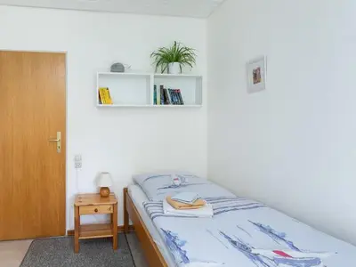 kleines Zimmer Innenanicht FeWo Lankisch