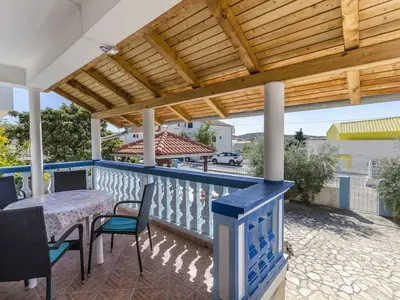 Ferienwohnung für 4 Personen (80 m²) in Jezera 9/10