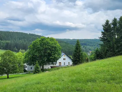 Unser Haus von hinten